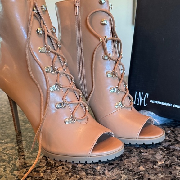 INC International Concepts Women's Tan Lace-Up peep toe Heeled Boots NWT 11 - Picture 4 of 14